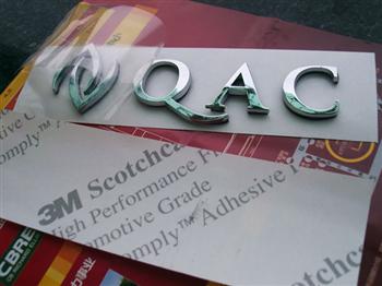 ABS電鍍注塑分體標(biāo)牌